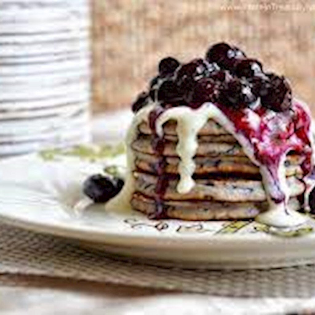 (Breakfast) Vanilla Blueberry Cake Pancakes