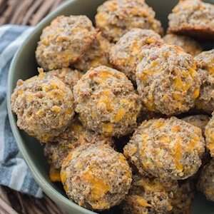 (Keto Breakfast) Almond Flour Sausage Balls